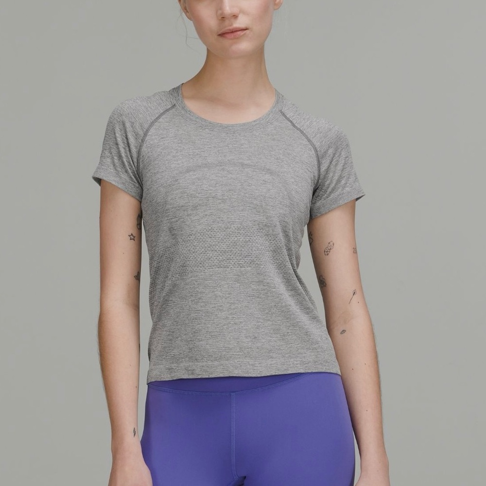 [Size 8] - Lululemon Swiftly Tech Short-Sleeve Shirt 2.0 *Waist Length